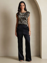[Leopard] Model wearing 19Momme leopard print silk cap sleeve round neck top with black pants 008