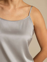 [Griffin Gray] Silver silk spaghetti strap camisole with round neck and fitted silhouette 004