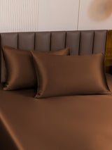 [Coffee] Brown 19 momme mulberry silk pillowcases with hidden zipper on a bed 003