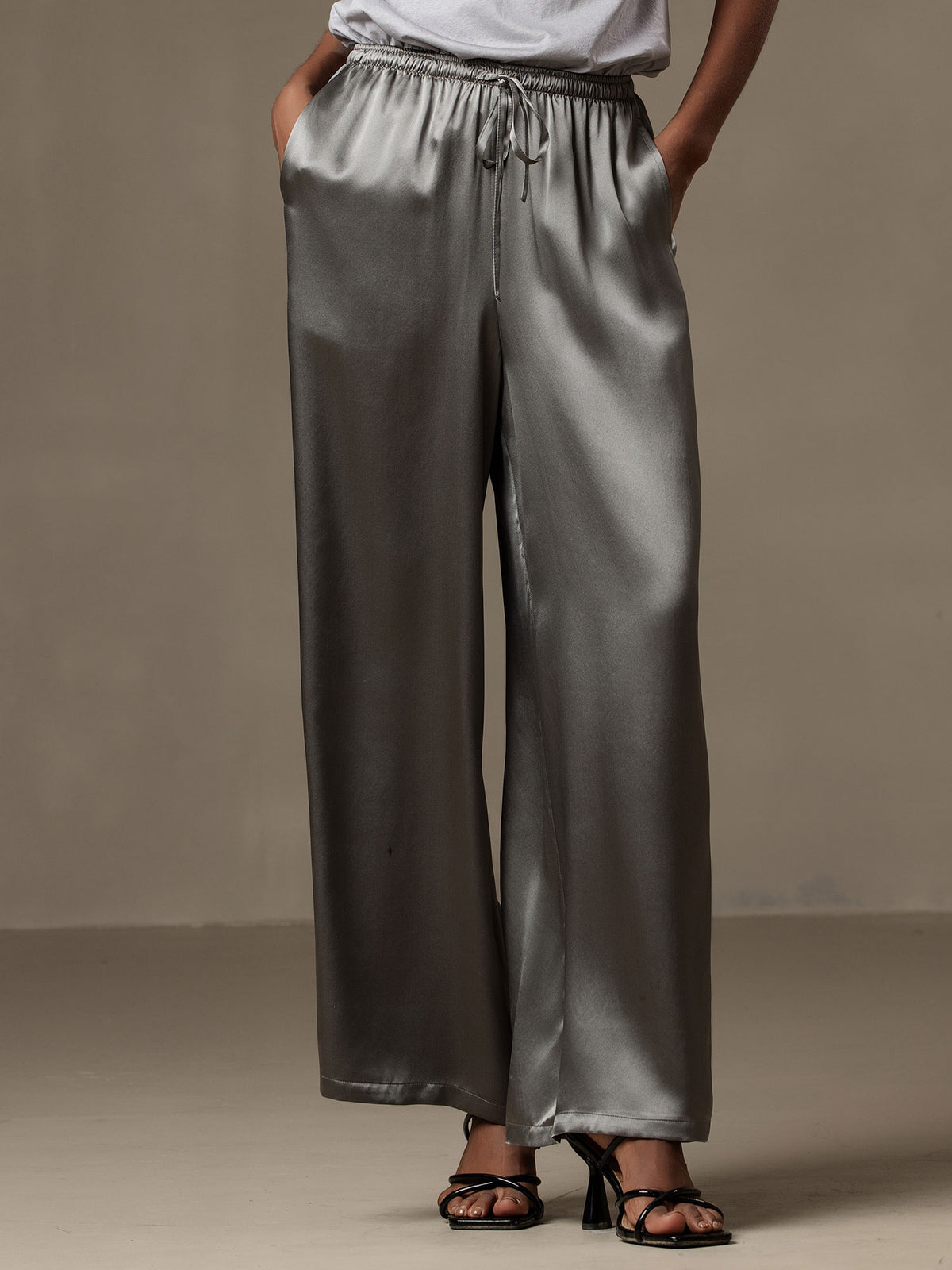 [Dark Gray] Gray mulberry silk wide-leg pants with elastic drawstring waist and side pockets 001