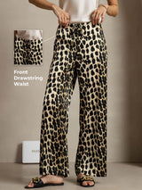 [Leopard] Leopard print 19Momme silk wide-leg pants with front drawstring waist on model 002